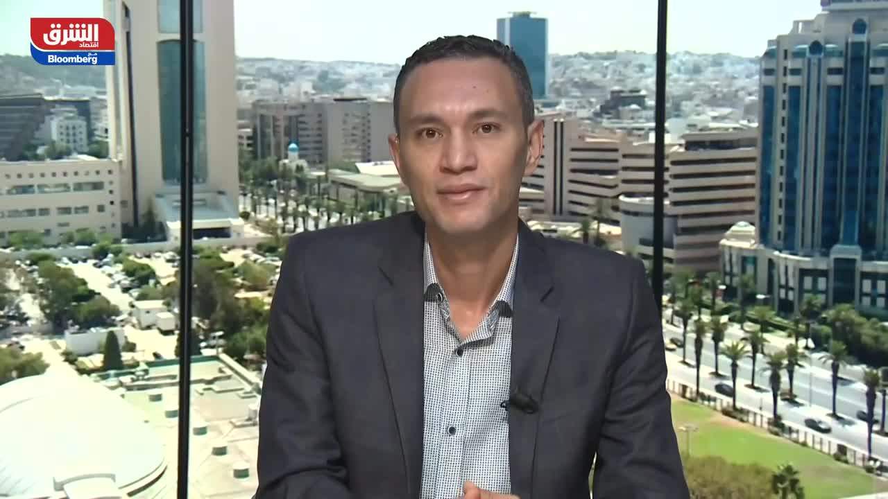 أيمن الزمالي  : إعادة مركزة السلطة في تونس تعول عليه السلطة لإعادة الاستقرار