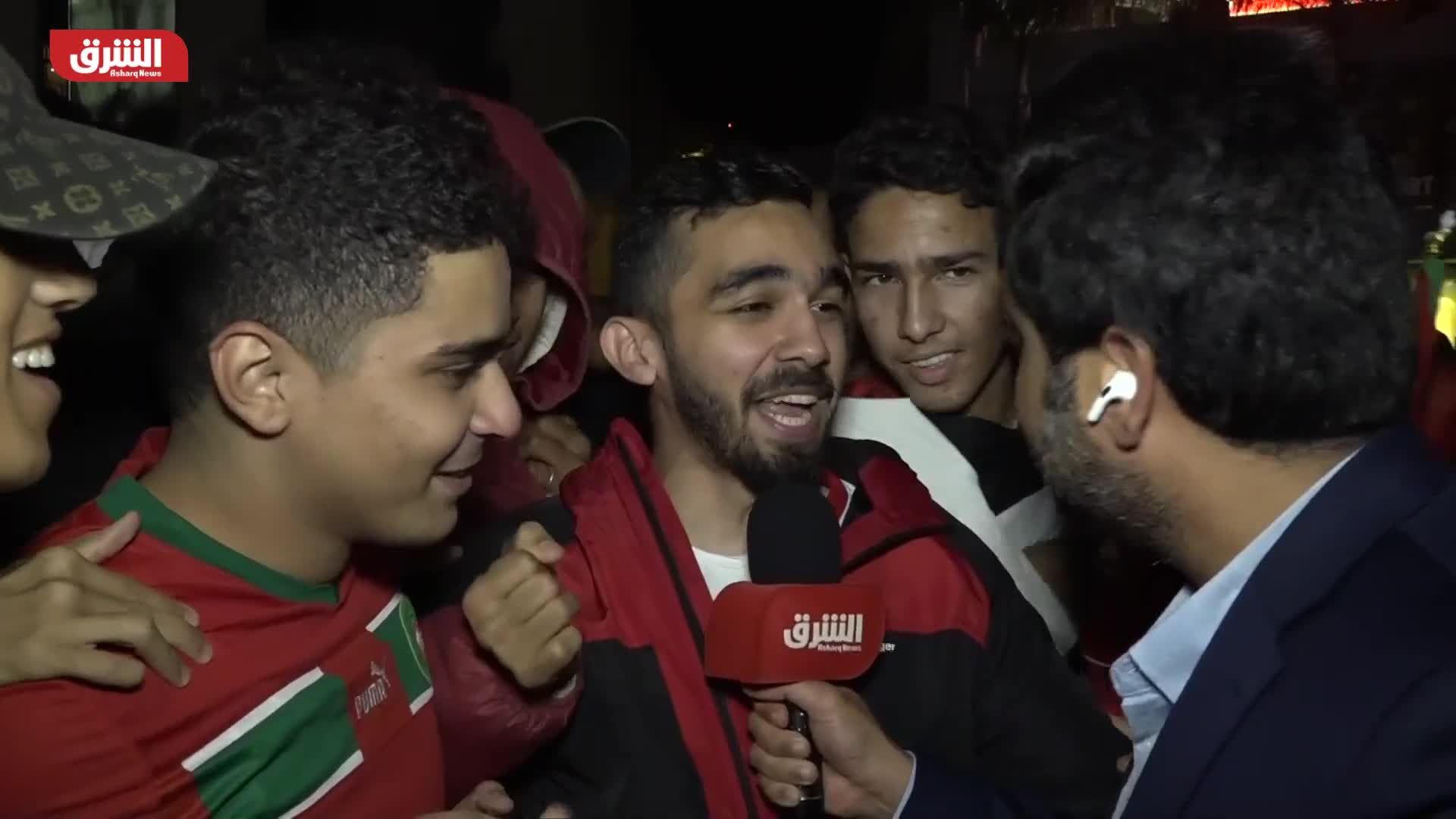 مراسلا الشرق: الجمهور المغربي توتّر خلال مباراة إسبانيا قبل أن تنطلق الأفراح بفوز "أسود الأطلس"