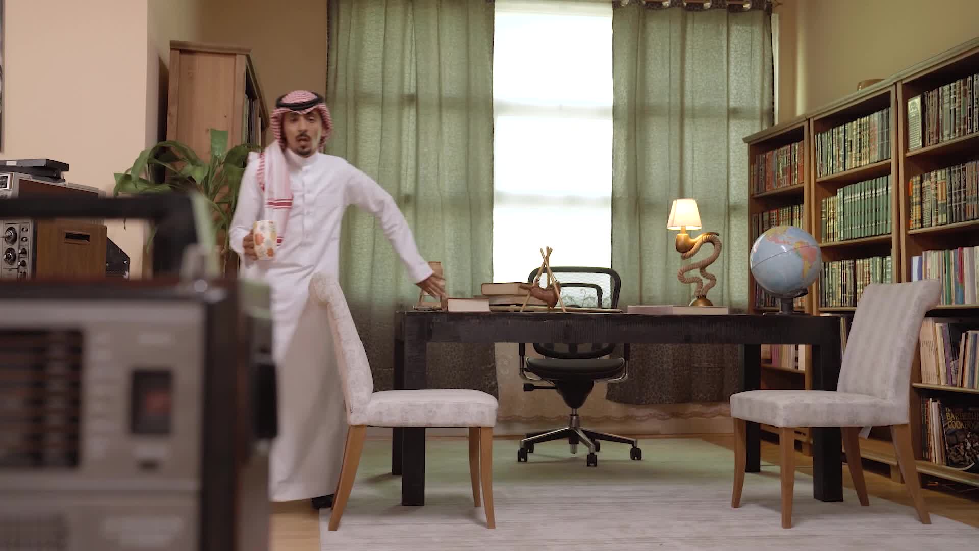 الحلقة 26 ملصق