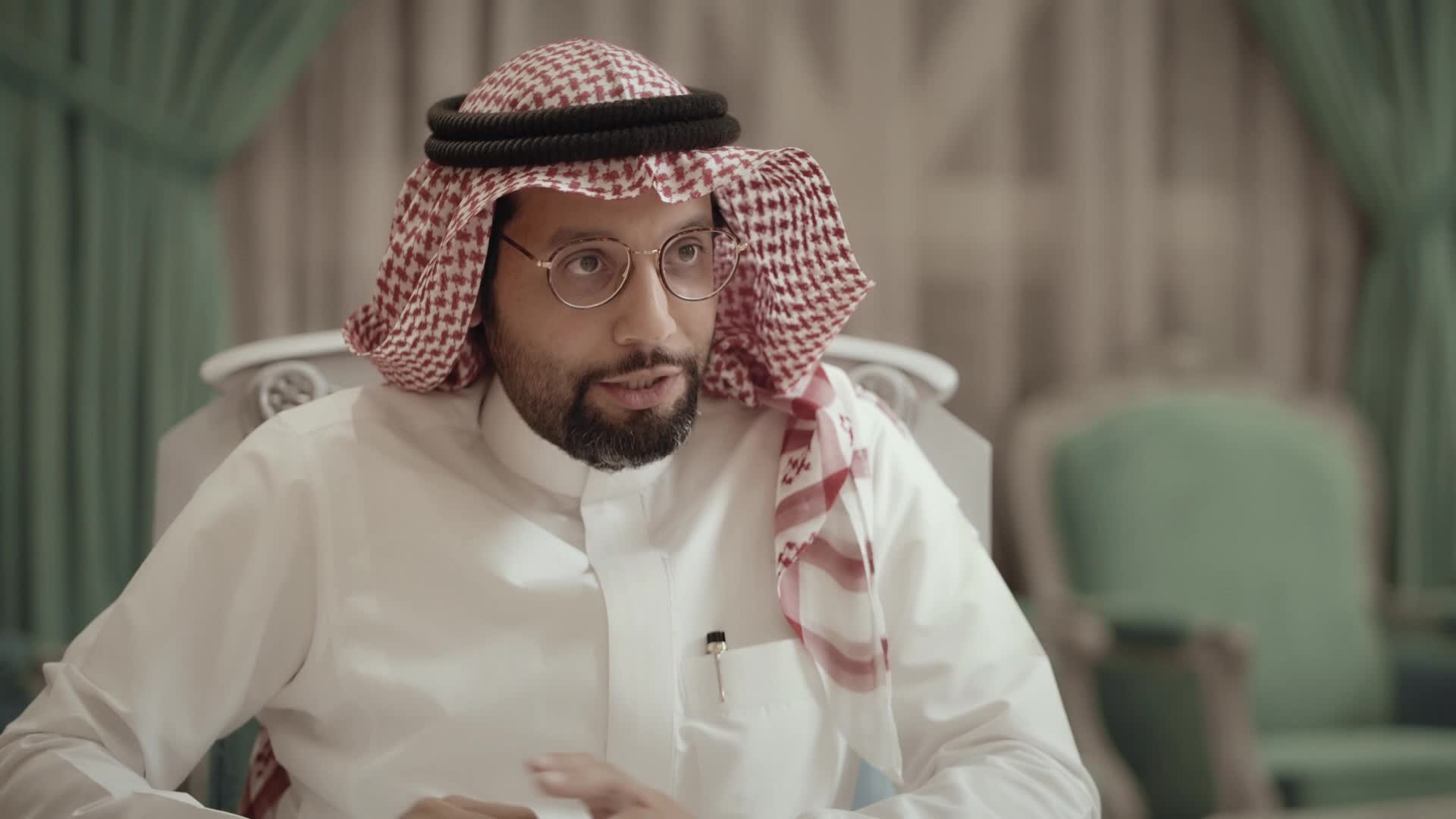 الحلقة 28 ملصق