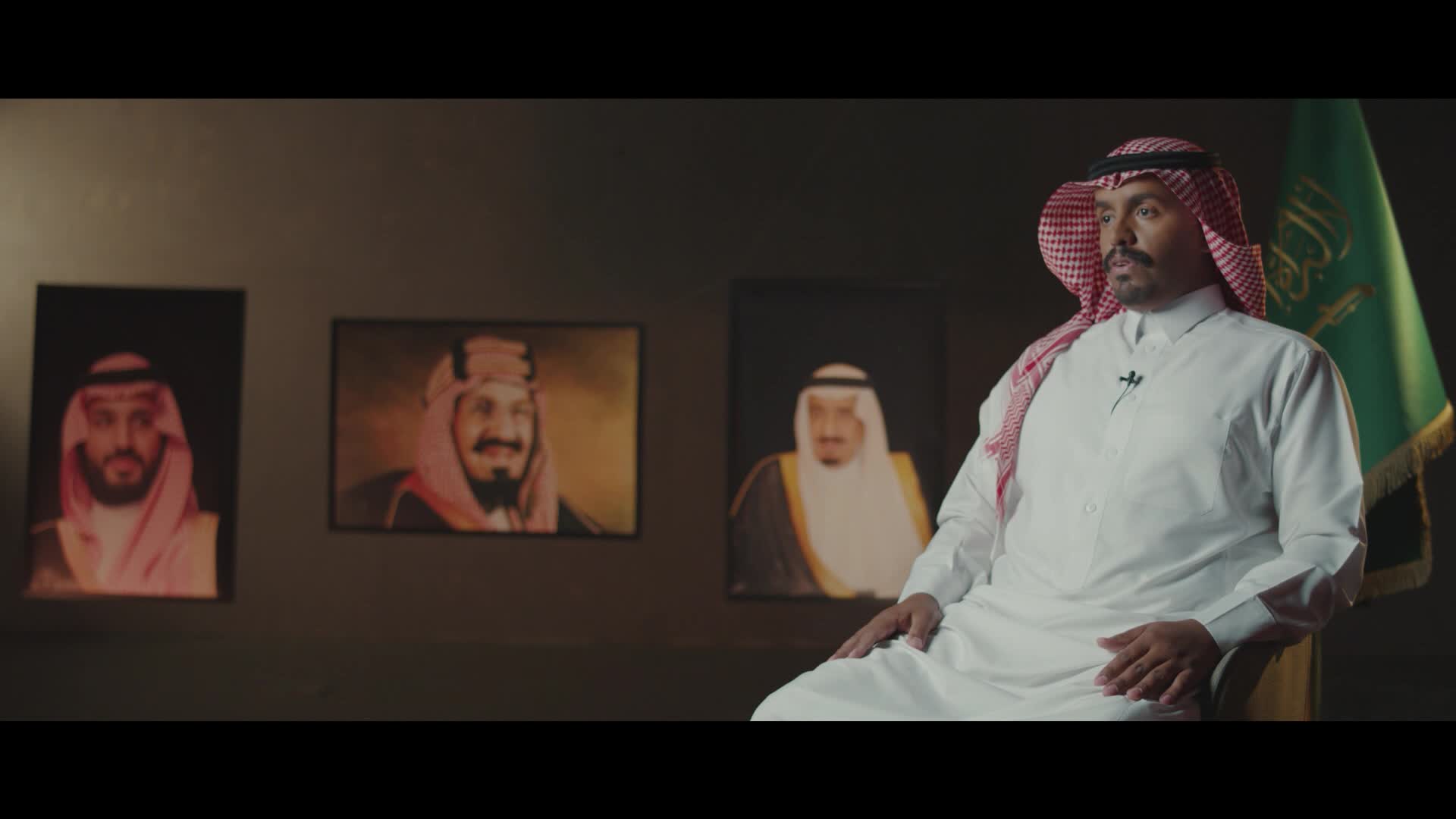 الحلقة 9 ملصق
