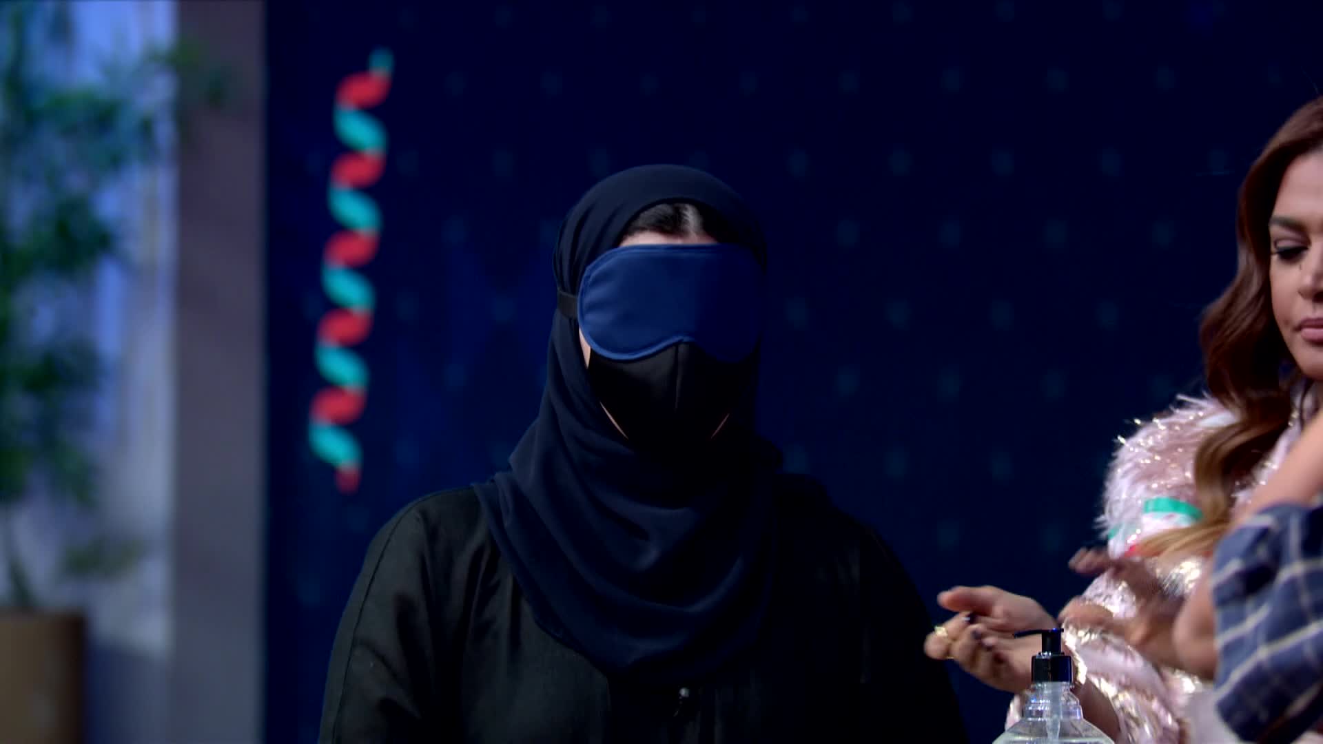 الحلقة 60 ملصق