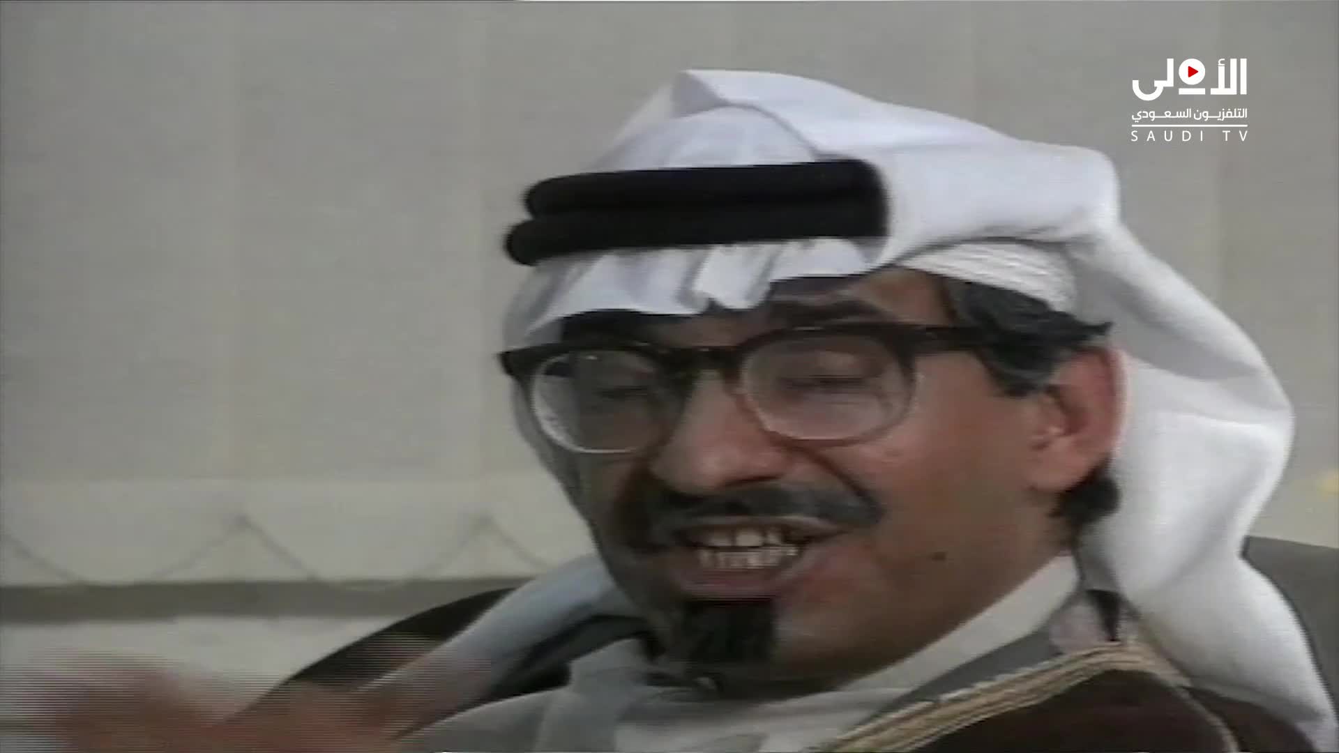  اعقلها و توكل ملصق