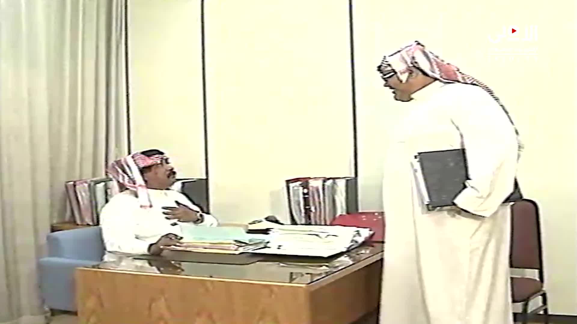 الحلقة 12 ملصق