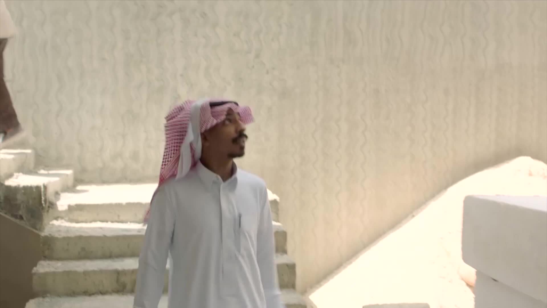 الحلقة 24 ملصق