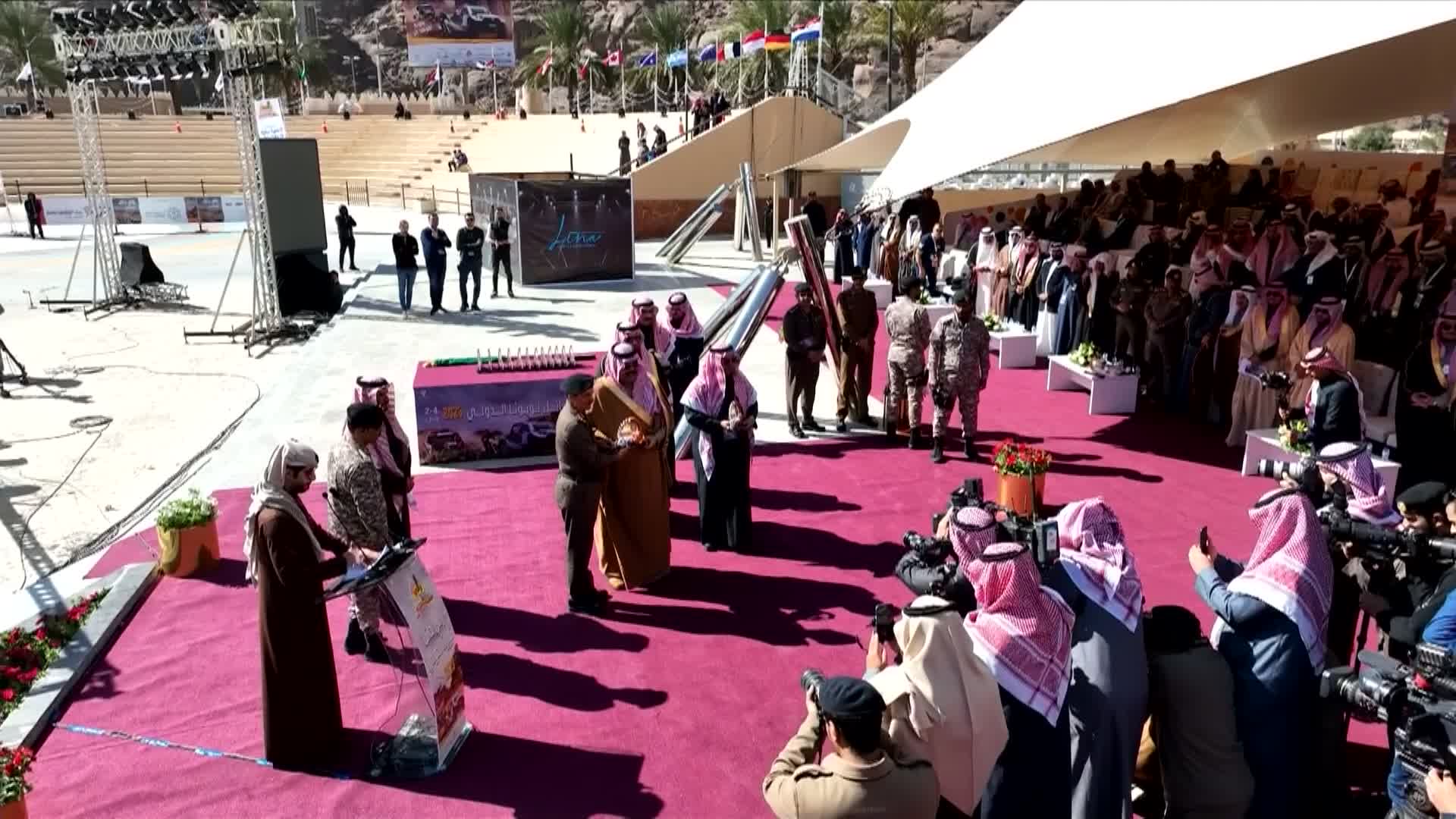 المرحلة الأولى ملصق