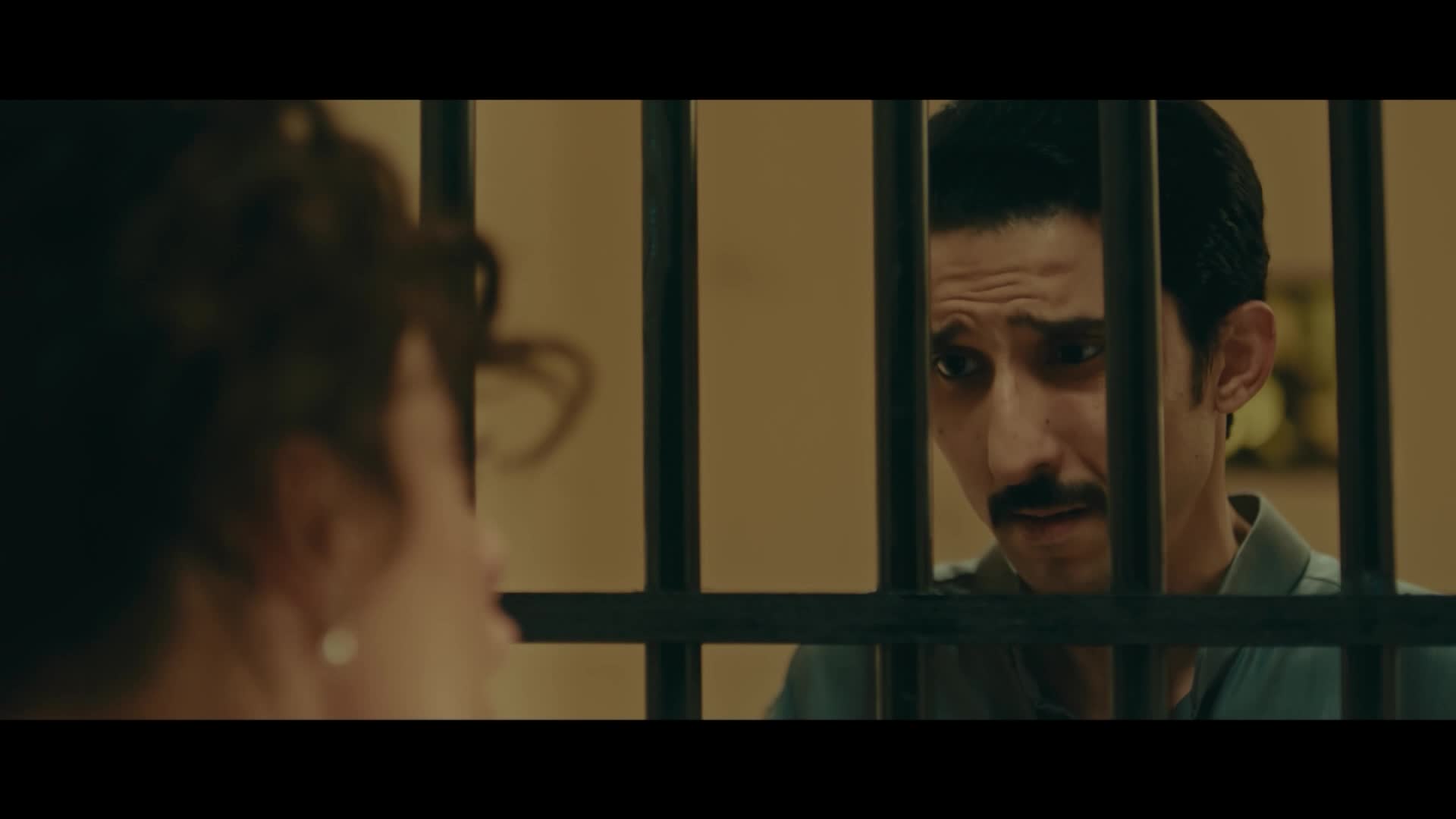 الحلقة 30 ملصق