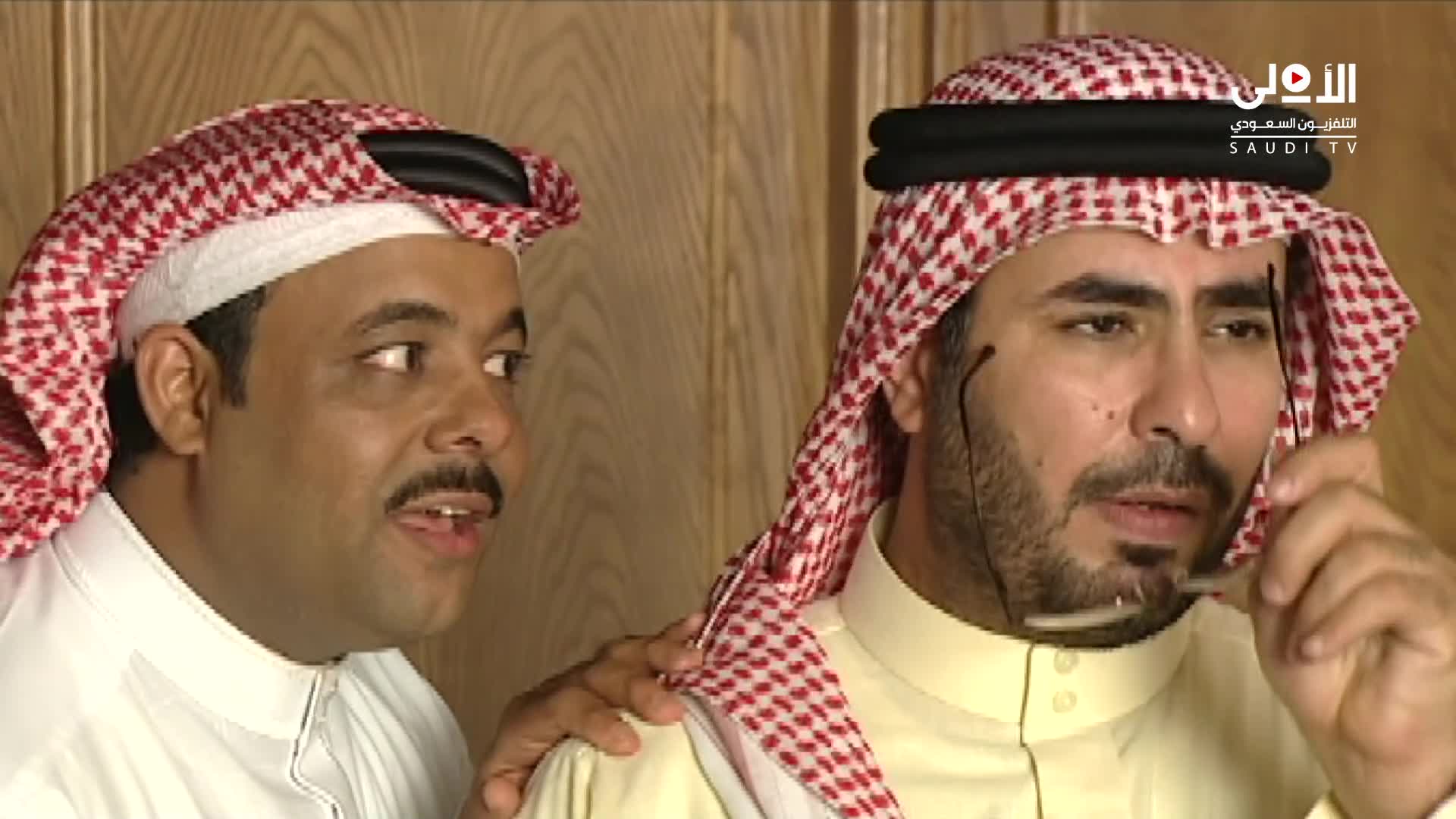 الحلقة 13 ملصق