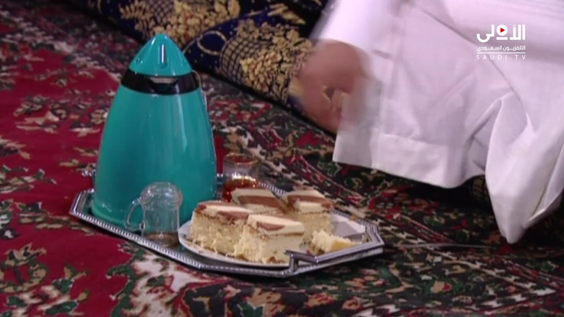 الحلقة 32 ملصق