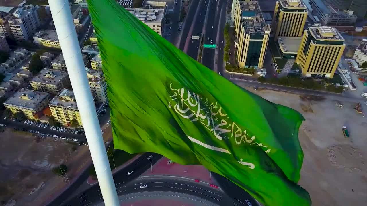 رفرفت بالعز - عبدالمجيد عبدالله ملصق