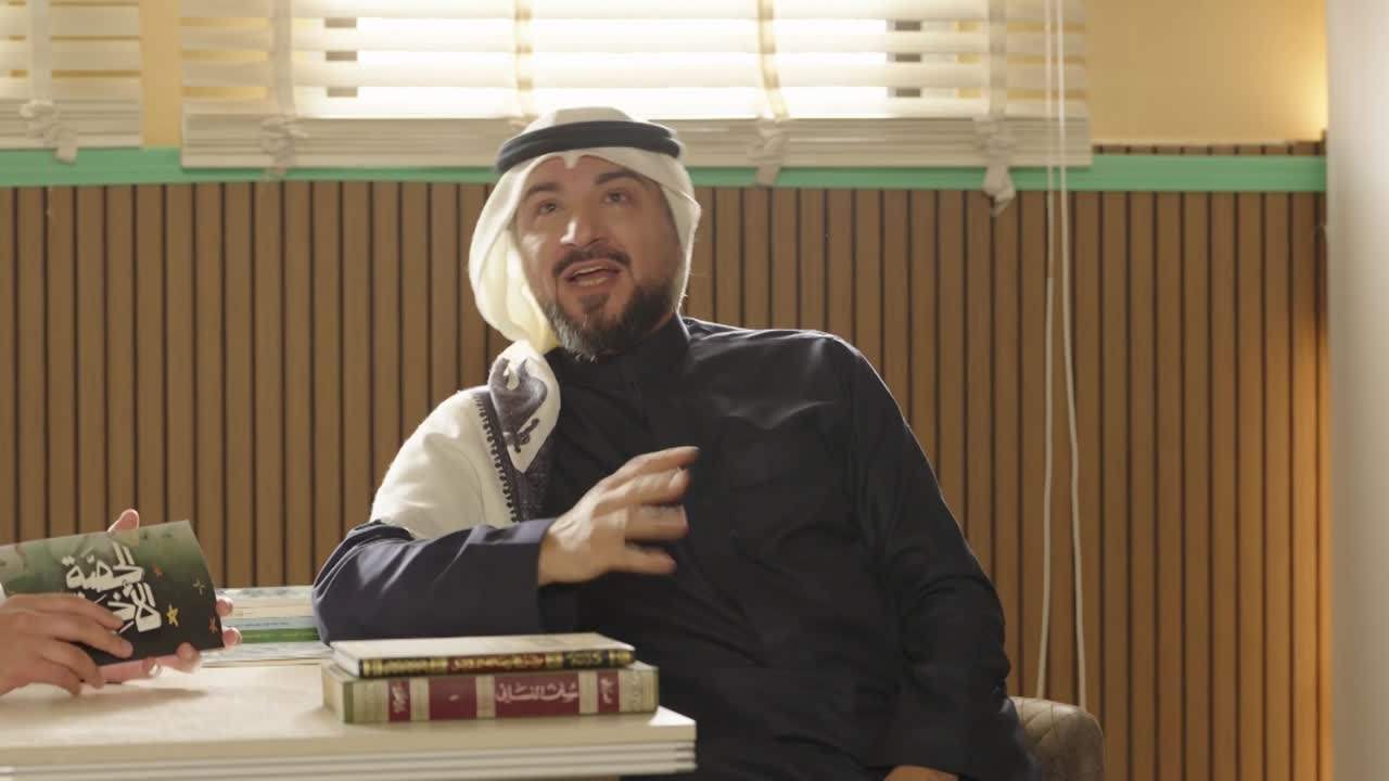 الحلقة 15 ملصق