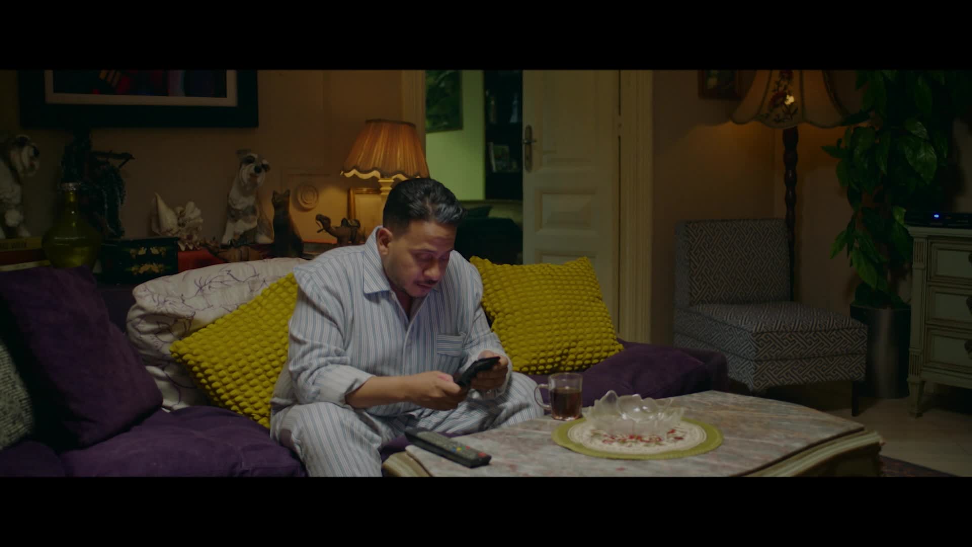 الحلقة 11 ملصق