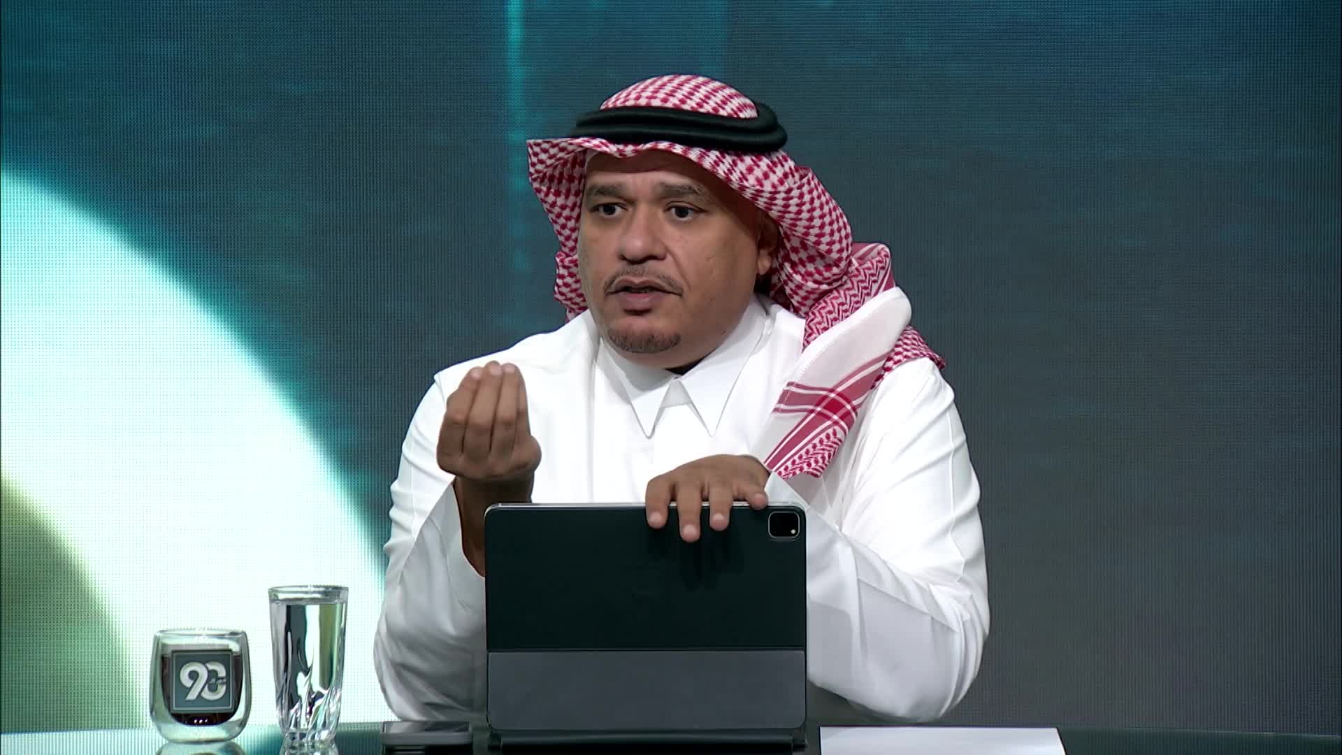 الحلقة 288 ملصق