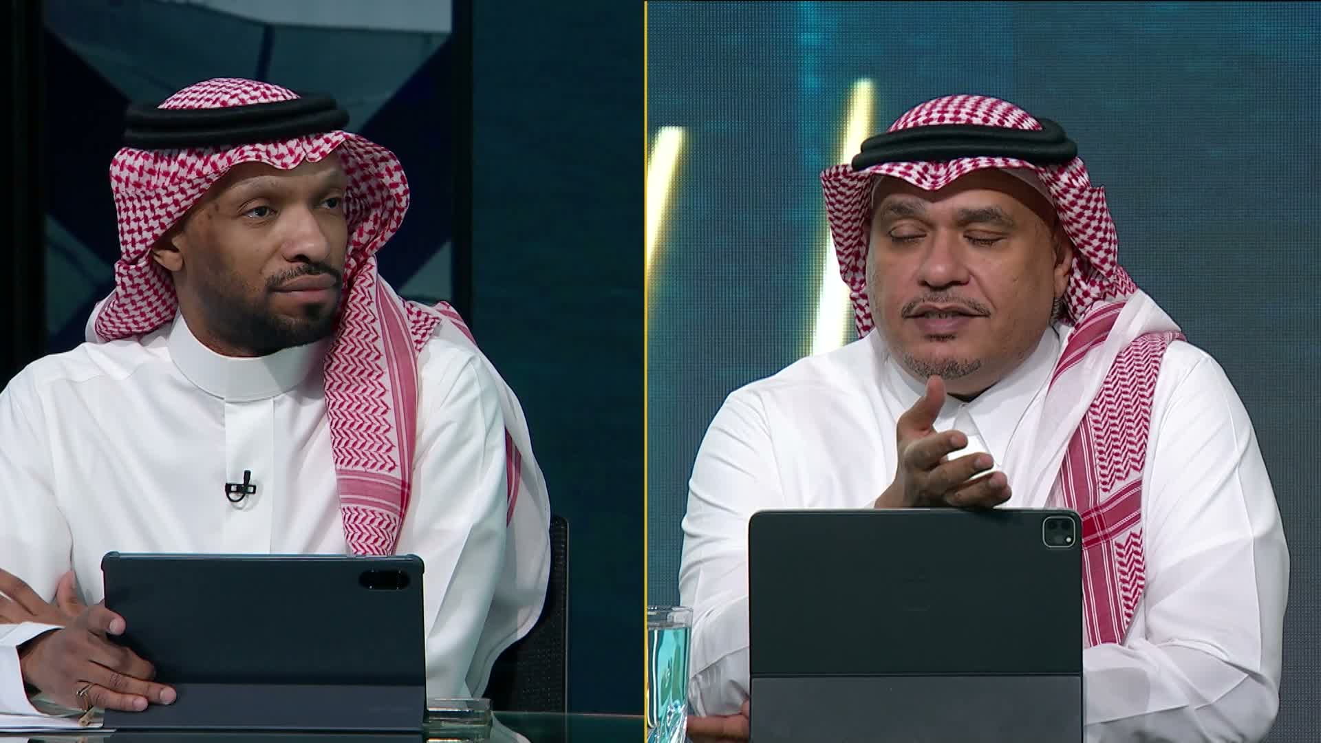 الحلقة 292 ملصق